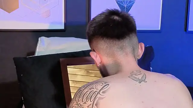 Dylanwhite23  online show from 04-02-26, 02:20