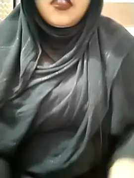 Snapshot of Indian-Nazia chatting on 01-12-25, 07:53 Indian-Nazia online show from 01-12-25, 07:53