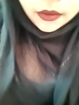 Snapshot of Indian-Nazia chatting on 01-13-25, 07:11 Indian-Nazia online show from 01-13-25, 07:11