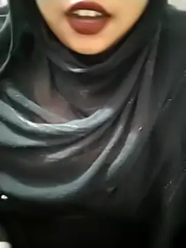 Snapshot of Indian-Nazia chatting on 01-17-25, 12:42 Indian-Nazia online show from 01-17-25, 12:42