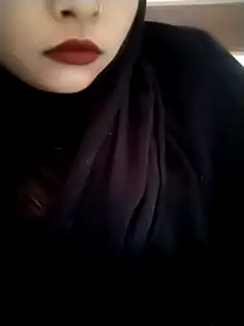 Snapshot of Indian-Nazia chatting on 01-18-25, 11:11 Indian-Nazia online show from 01-18-25, 11:11