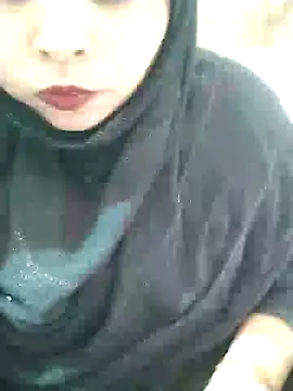 Snapshot of Indian-Nazia chatting on 01-22-25, 09:35 Indian-Nazia online show from 01-22-25, 09:35