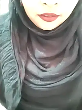 Snapshot of Indian-Nazia chatting on 01-24-25, 11:26 Indian-Nazia online show from 01-24-25, 11:26