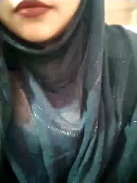 Snapshot of Indian-Nazia chatting on 01-31-25, 10:10 Indian-Nazia online show from 01-31-25, 10:10