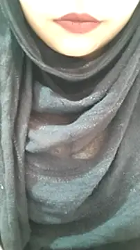Snapshot of Indian-Nazia chatting on 02-07-25, 09:05 Indian-Nazia online show from 02-07-25, 09:05