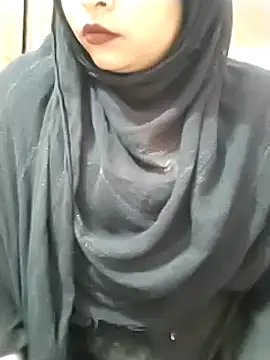 Snapshot of Indian-Nazia chatting on 02-07-25, 12:06 Indian-Nazia online show from 02-07-25, 12:06
