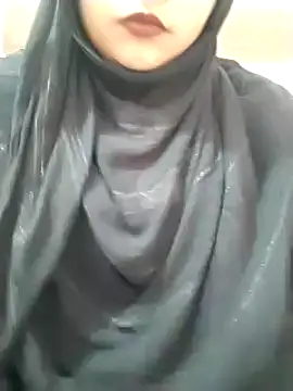 Snapshot of Indian-Nazia chatting on 02-09-25, 10:31 Indian-Nazia online show from 02-09-25, 10:31