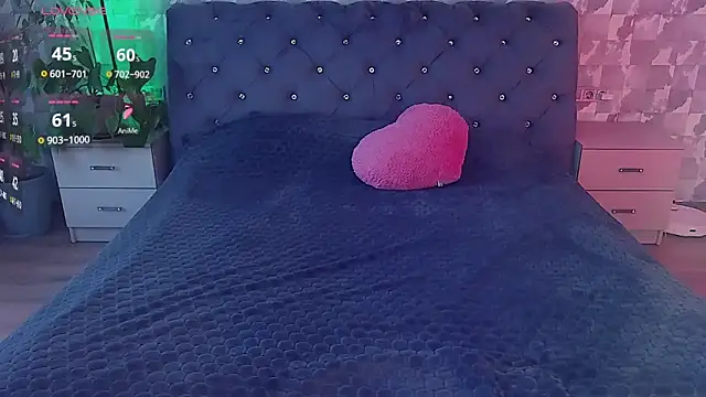 SuzannaWild online show from 02-08-25, 07:04