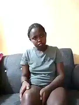 Sweetcecie01 online show from 11-11-25, 08:42