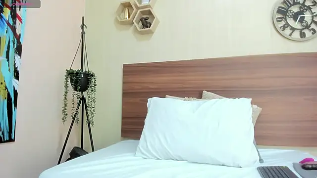 Anastasiapriest online show from 12-04-25, 12:14