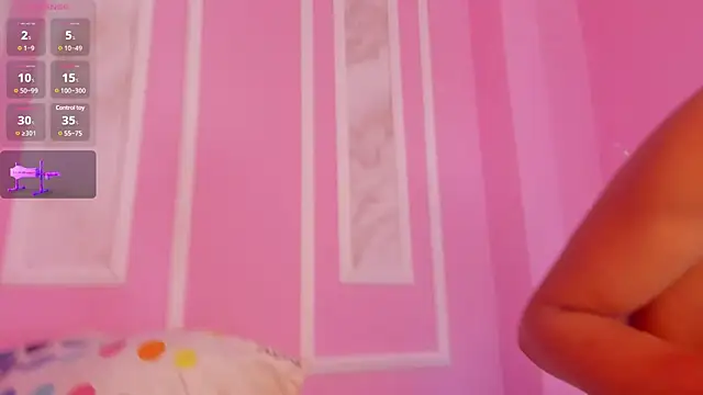 Juliette  3 online show from 12-17-24, 08:43