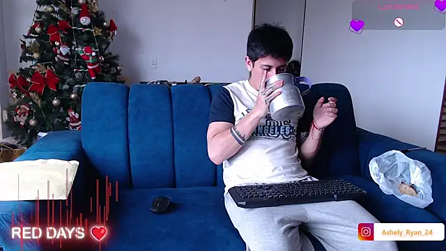 ashely ryan24 online show from 11-24-25, 06:07