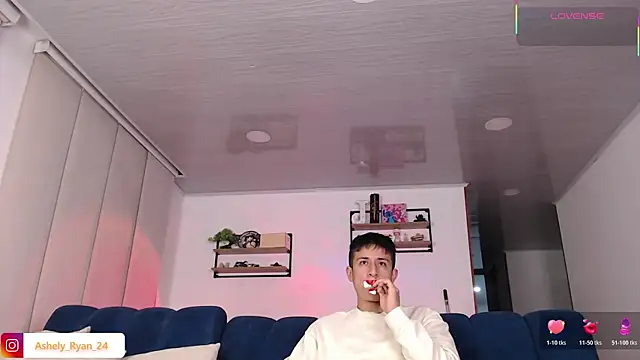 Snapshot of ashely_ryan24 chatting on 05-19-26, 11:22 ashely ryan24 online show from 05-19-26, 11:22