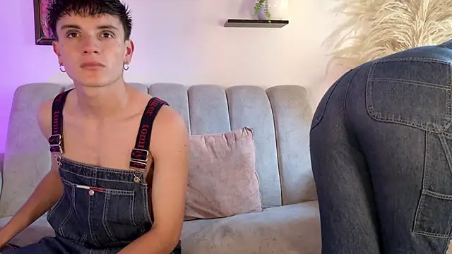 DeniseandDerek time online show from 01-16-25, 03:02