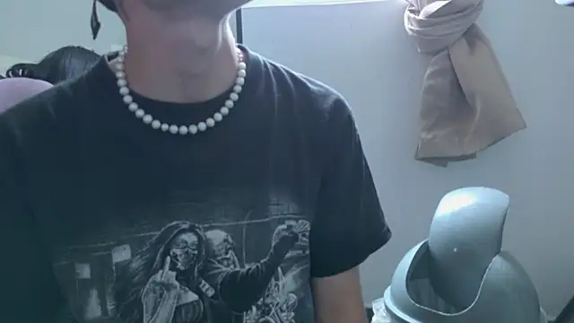 DeniseandDerek time online show from 02-03-25, 03:38