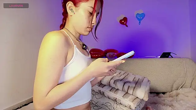 Madeline Dreams online show from 03-12-26, 03:18