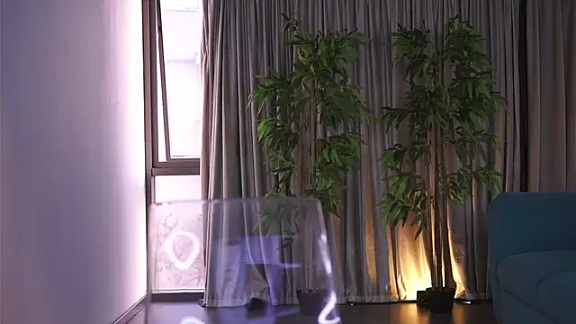 MissKiarra online show from 02-13-25, 06:20