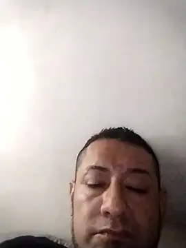 Snapshot of daddy_maxit chatting on 04-29-26, 04:44 daddy maxit online show from 04-29-26, 04:44