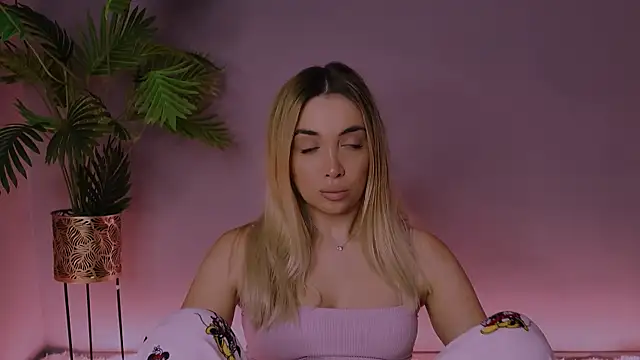 Jessielle online show from 01-13-26, 01:49