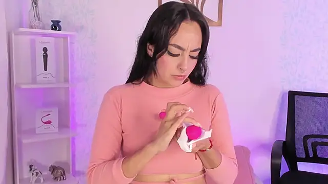 Eva ritz online show from 11-14-25, 01:48