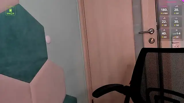 Snapshot of MarkGWalker chatting on 12-12-24, 04:37 MarkGWalker online show from 12-12-24, 04:37