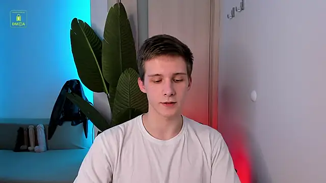 Snapshot of MarkGWalker chatting on 12-24-24, 08:49 MarkGWalker online show from 12-24-24, 08:49