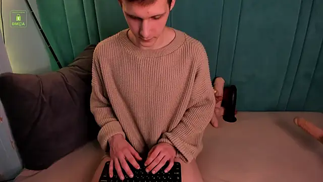 Snapshot of MarkGWalker chatting on 02-19-25, 01:50 MarkGWalker online show from 02-19-25, 01:50