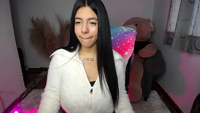 Snapshot of Alin_Aly chatting on 10-14-25, 05:36 Alin Aly online show from 10-14-25, 05:36