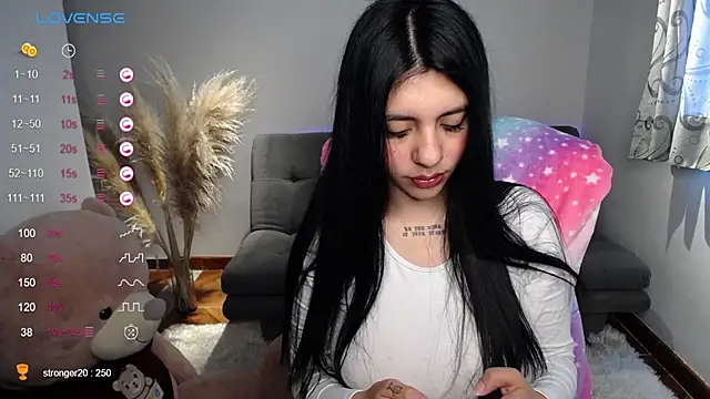 Snapshot of Alin_Aly chatting on 07-10-26, 03:58 Alin Aly online show from 07-10-26, 03:58