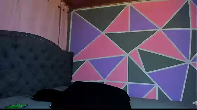 Emmily Walker online show from 04-25-26, 06:38