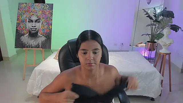 JANYLOVE   online show from 11-20-25, 10:48