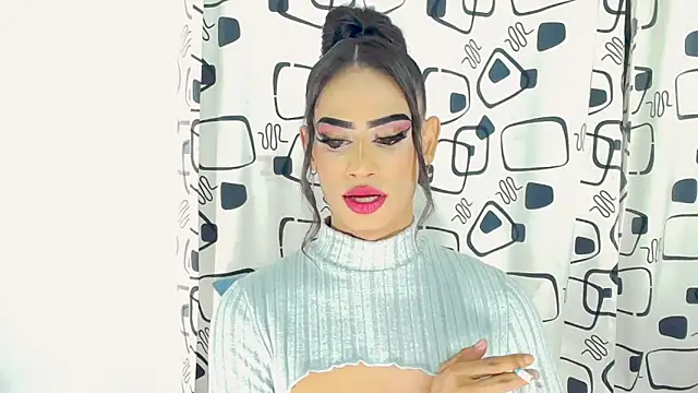 Snapshot of Aslhy_Goddessx chatting on 12-06-24, 10:27 Aslhy Goddessx online show from 12-06-24, 10:27