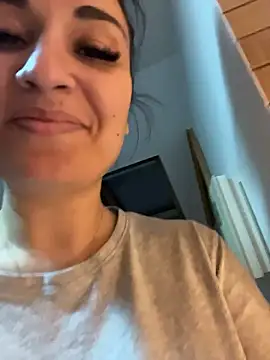 Snapshot of AlexandraRand chatting on 01-16-26, 04:00 AlexandraRand online show from 01-16-26, 04:00