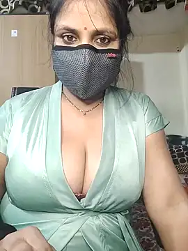 Snapshot of Cute_Ruhi99 chatting on 01-14-25, 12:14 Cute Ruhi99 online show from 01-14-25, 12:14