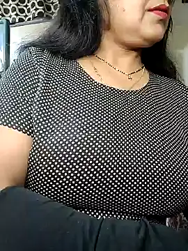 Snapshot of Cute_Ruhi99 chatting on 01-18-25, 10:06 Cute Ruhi99 online show from 01-18-25, 10:06