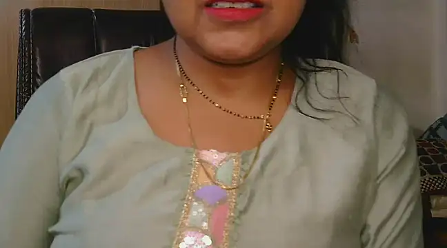 Snapshot of Cute_Ruhi99 chatting on 01-25-25, 11:34 Cute Ruhi99 online show from 01-25-25, 11:34