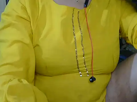 Snapshot of Cute_Ruhi99 chatting on 02-02-25, 10:13 Cute Ruhi99 online show from 02-02-25, 10:13