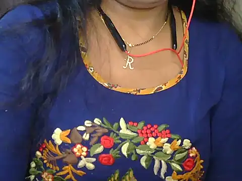 Snapshot of Cute_Ruhi99 chatting on 02-23-25, 08:06 Cute Ruhi99 online show from 02-23-25, 08:06