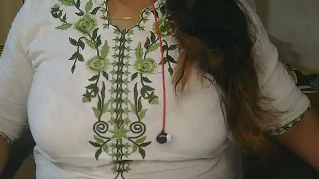 Cute Ruhi99 online show from 04-13-26, 07:25