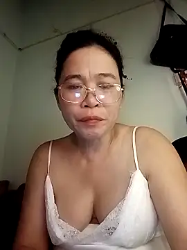 Snapshot of Sexy-asslove90 chatting on 09-19-25, 06:08 Sexy-asslove90 online show from 09-19-25, 06:08