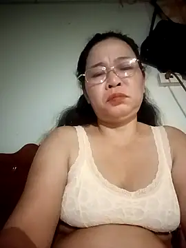 Snapshot of Sexy-asslove90 chatting on 10-31-25, 01:45 Sexy-asslove90 online show from 10-31-25, 01:45