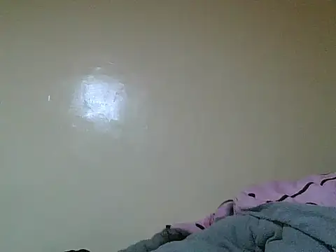 Snapshot of clakemmy250 chatting on 12-31-24, 09:53 clakemmy250 online show from 12-31-24, 09:53