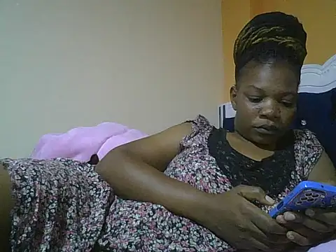 Snapshot of clakemmy250 chatting on 01-01-25, 06:49 clakemmy250 online show from 01-01-25, 06:49