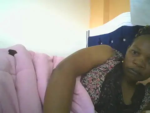 Snapshot of clakemmy250 chatting on 01-17-25, 08:44 clakemmy250 online show from 01-17-25, 08:44