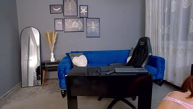 AnneHove online show from 12-04-25, 07:00