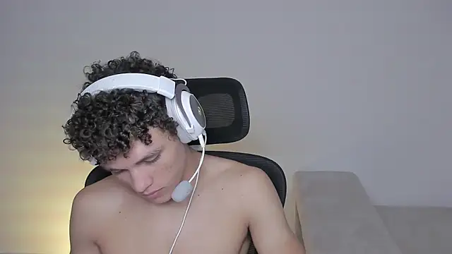 laurent nova online show from 09-11-25, 06:41