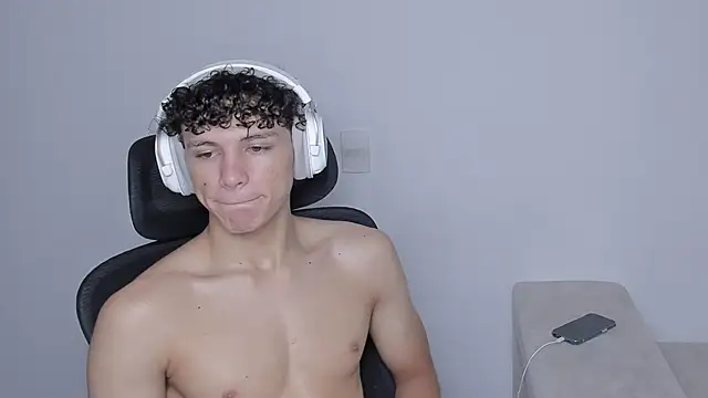 laurent nova online show from 09-20-25, 06:42