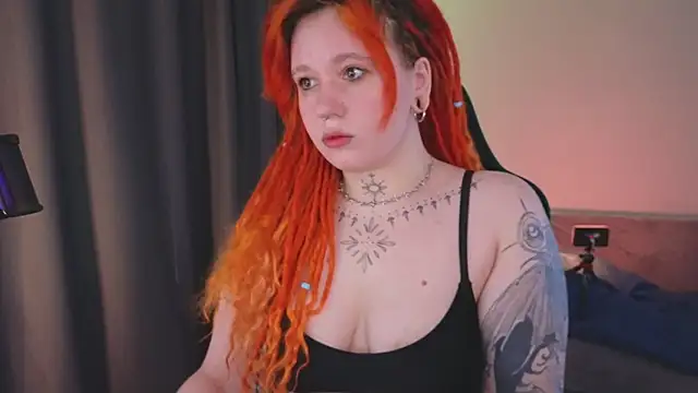 Snapshot of The_Full_Red_Moon chatting on 09-13-25, 08:36 The Full Red Moon online show from 09-13-25, 08:36