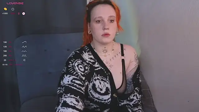 Snapshot of The_Full_Red_Moon chatting on 09-21-25, 12:18 The Full Red Moon online show from 09-21-25, 12:18