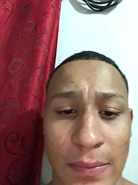 Snapshot of thomasjones_ chatting on 03-13-25, 01:21 thomasjones online show from 03-13-25, 01:21